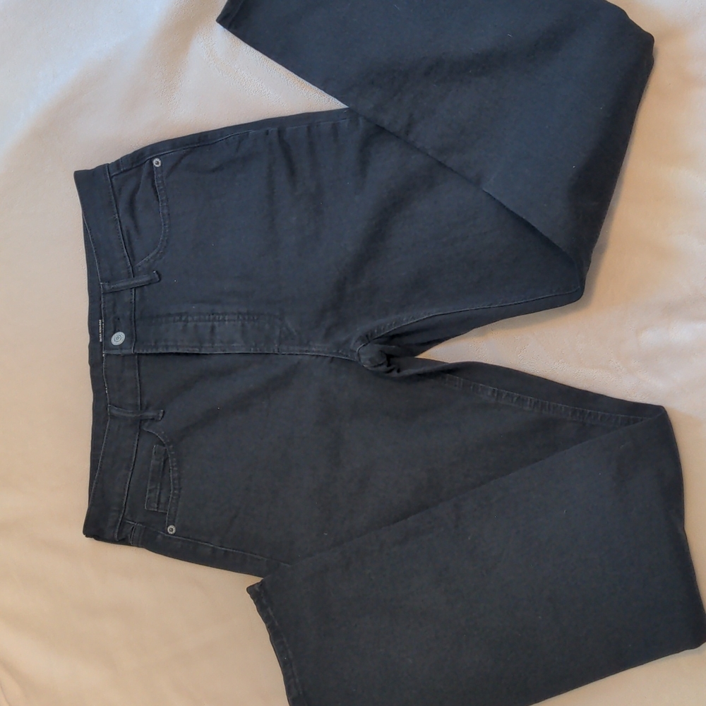 NWOT black high rise jeans